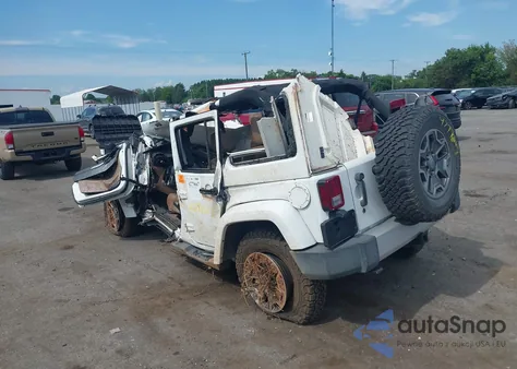 2012 Jeep Wrangler Unlimited Sahara из США, поврежденный, VIN 1C4HJWEG1CL205449